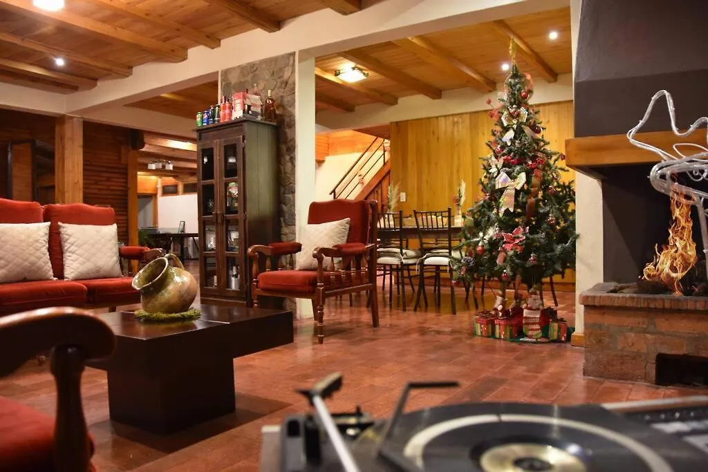 Encantadora Quinta Con Jacuzzi Y Turco Para 5 Huespedes Cerca Del Centro Historico Cuenca