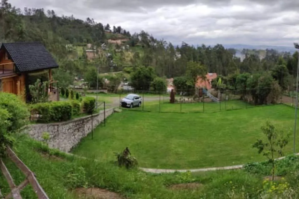 Сasa de vacaciones Encantadora Quinta Con Jacuzzi Y Turco Para 5 Huespedes Cerca Del Centro Historico Cuenca