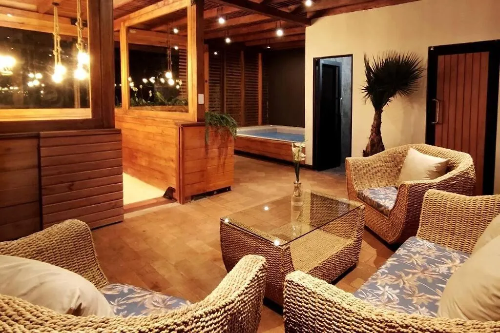 Encantadora Quinta Con Jacuzzi Y Turco Para 5 Huespedes Cerca Del Centro Historico Cuenca