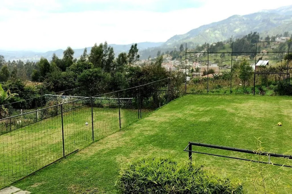 Encantadora Quinta Con Jacuzzi Y Turco Para 5 Huespedes Cerca Del Centro Historico Cuenca