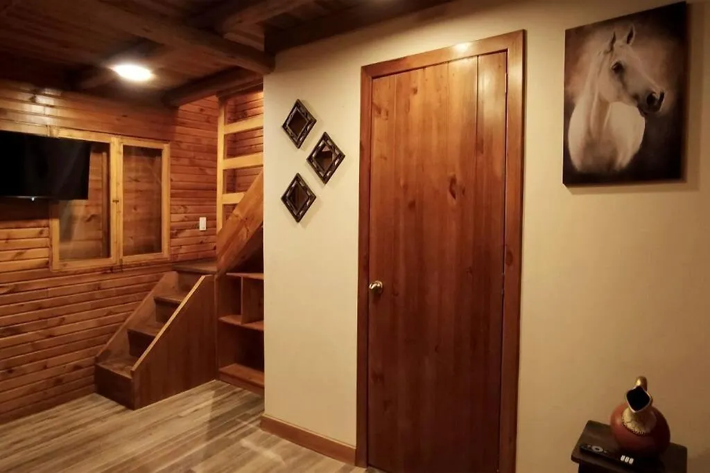Сasa de vacaciones Encantadora Quinta Con Jacuzzi Y Turco Para 5 Huespedes Cerca Del Centro Historico Cuenca